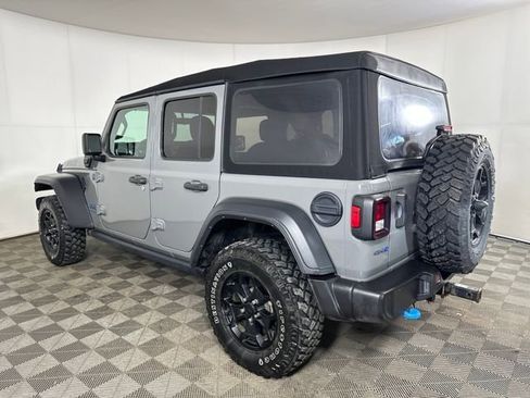 Used 2023 Jeep Wrangler Unlimited w/ Cold Weather Group AWD/4WD image 5