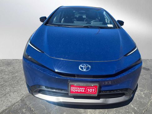 Used 2024 Toyota Prius Limited w/ Limited Premium Package FWD image 8