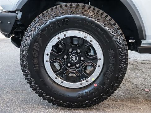 New 2025 Ford Bronco Badlands w/ Sasquatch Package image 11