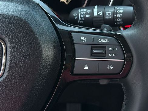 Used 2025 Honda Pilot Touring image 22