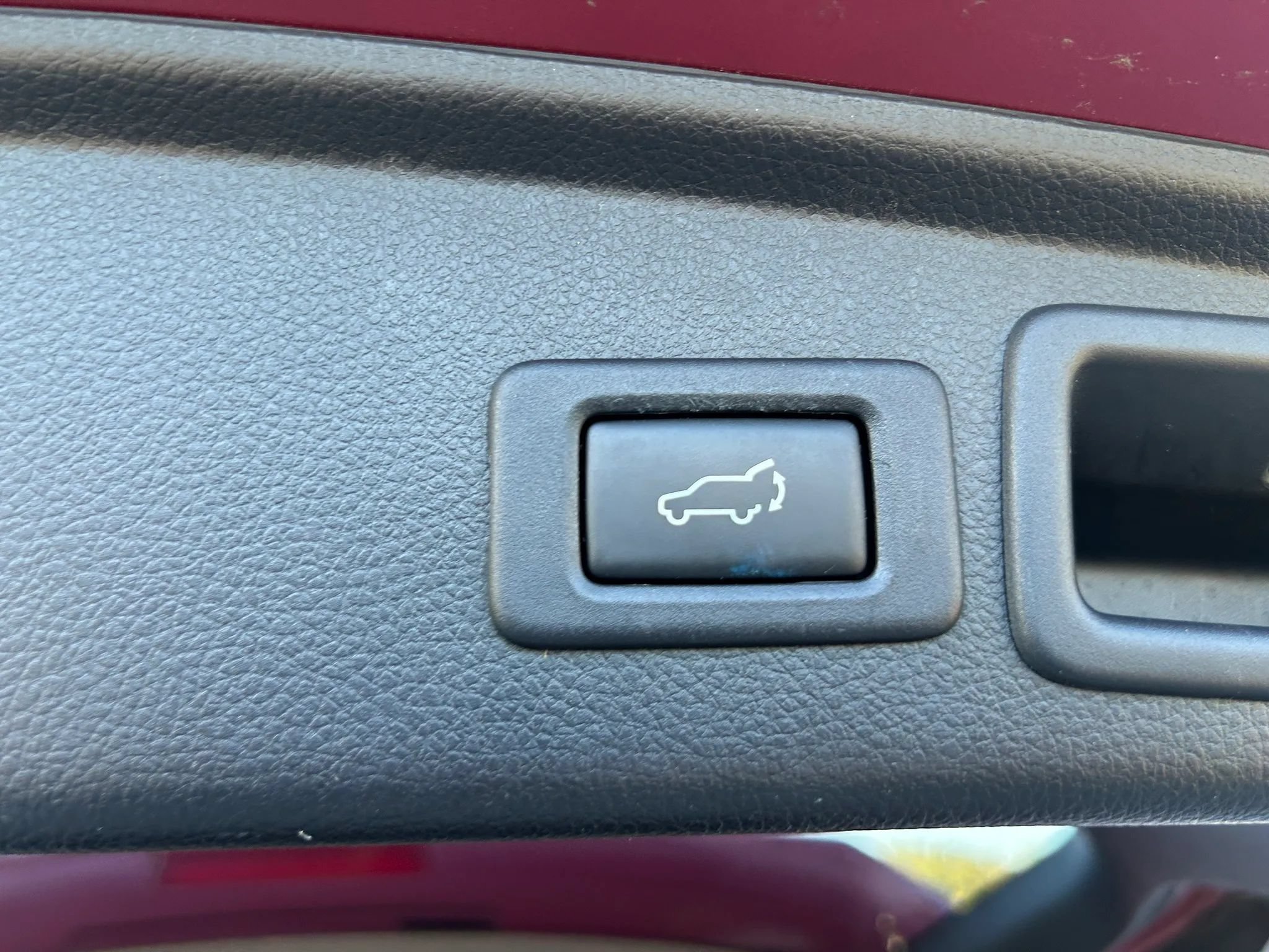 Used 2014 Subaru Forester 2.5i Limited AWD/4WD image 12
