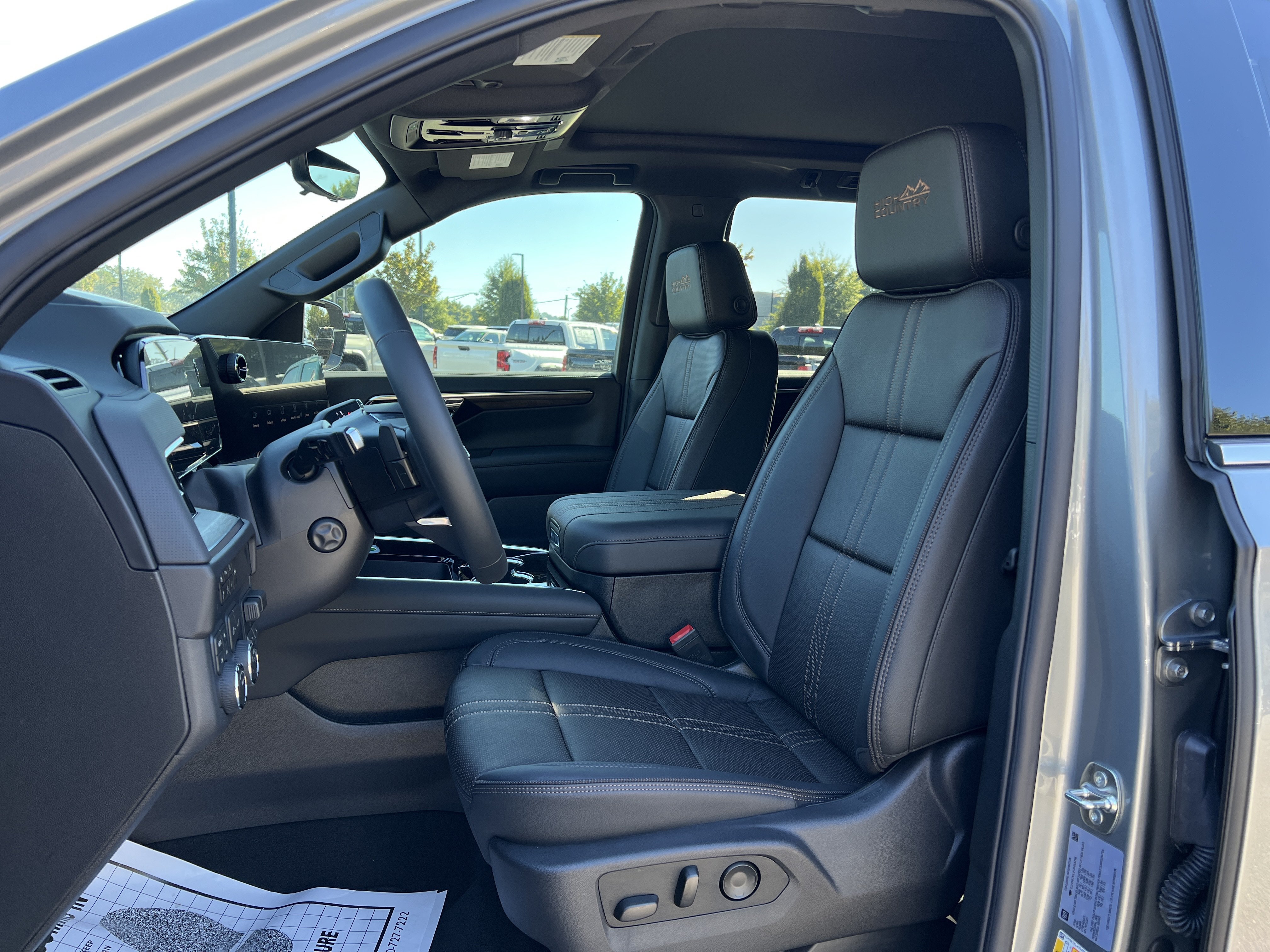 New 2026 Chevrolet Tahoe High Country w/ Sun And Tow Package AWD/4WD image 16