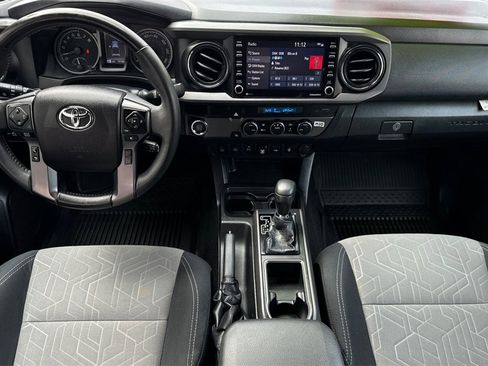 Used 2021 Toyota Tacoma TRD Sport image 13