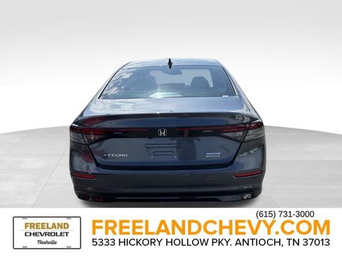 Used 2025 Honda Accord Touring image 4