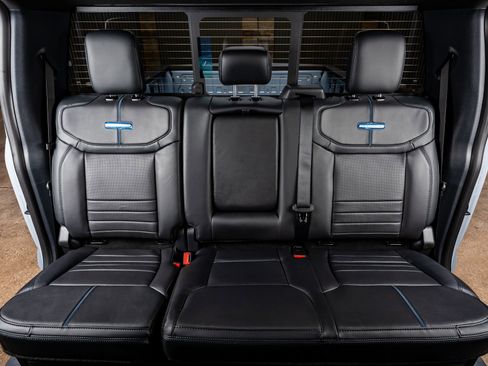 Used 2026 Ford F250 Platinum image 34