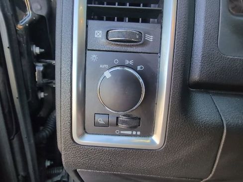 Used 2023 RAM 1500 Classic Warlock w/ Electronics Group AWD/4WD image 17