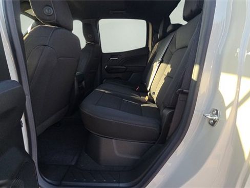 New 2026 GMC Canyon Elevation w/ Convenience Package image 20