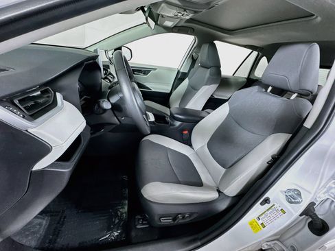 Certified 2025 Toyota RAV4 XLE w/ Convenience Package AWD/4WD image 12