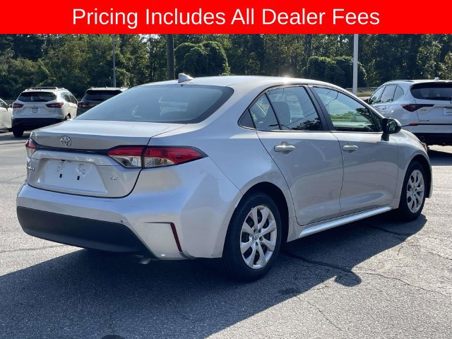 Used 2024 Toyota Corolla LE FWD image 5