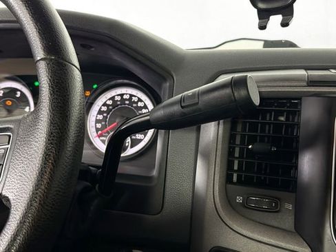 Used 2015 RAM 2500 Tradesman w/ Chrome Appearance Group AWD/4WD image 16