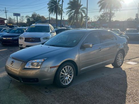 Used 2008 Mercury Milan Premier image 2