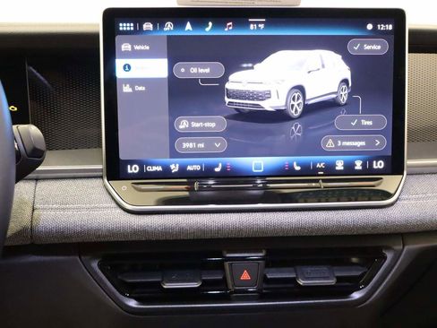 Certified 2025 Volkswagen Tiguan S AWD/4WD image 12