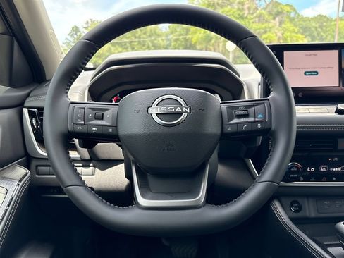New 2026 Nissan Rogue Platinum w/ Platinum Premium Package AWD/4WD image 15