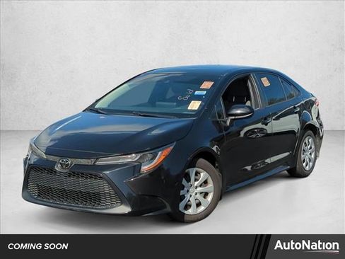 Used 2022 Toyota Corolla LE image 1