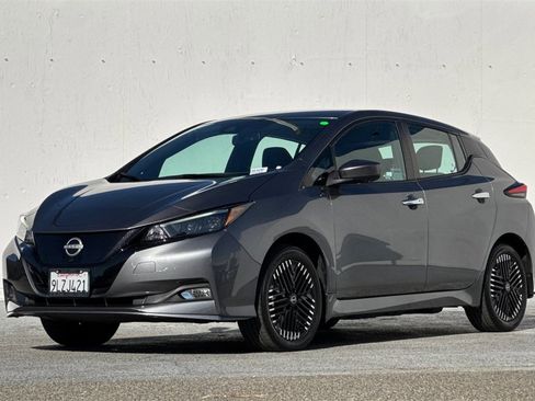 Used 2024 Nissan Leaf SV Plus image 8