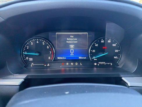 Used 2022 Ford Explorer XLT w/ Equipment Group 202A RWD image 13