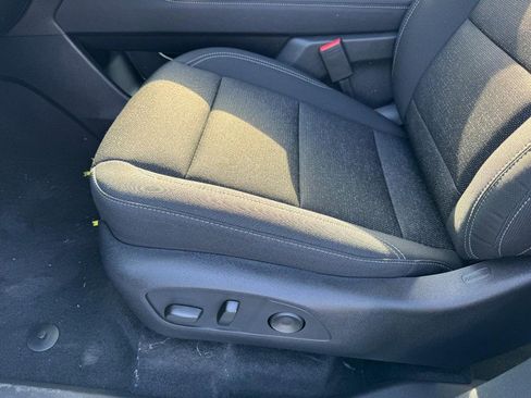 New 2026 Chevrolet Traverse LT image 9