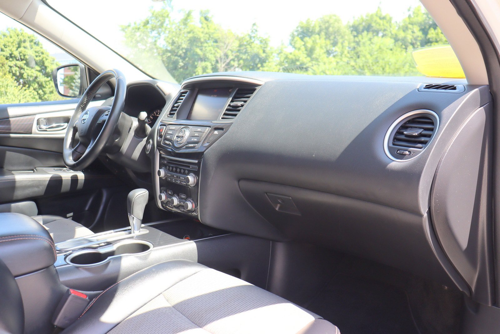 Used 2020 Nissan Pathfinder SV w/ Rock Creek Edition FWD image 21