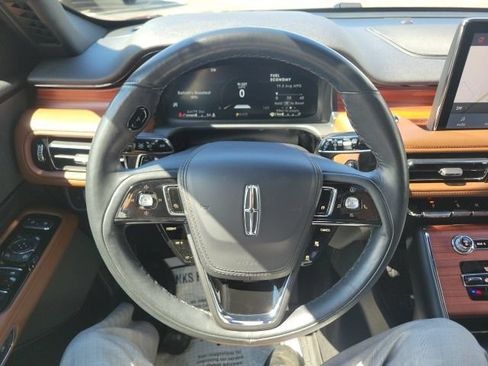 Certified 2023 Lincoln Aviator Reserve w/ Equipment Group 201A AWD/4WD image 7