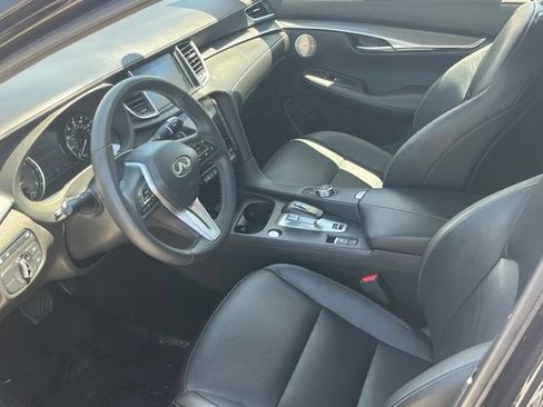 Certified 2024 INFINITI QX50 Luxe FWD image 11