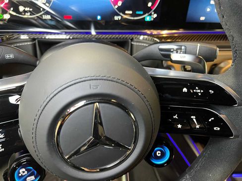 New 2025 Mercedes-Benz G 63 AMG 4MATIC image 31