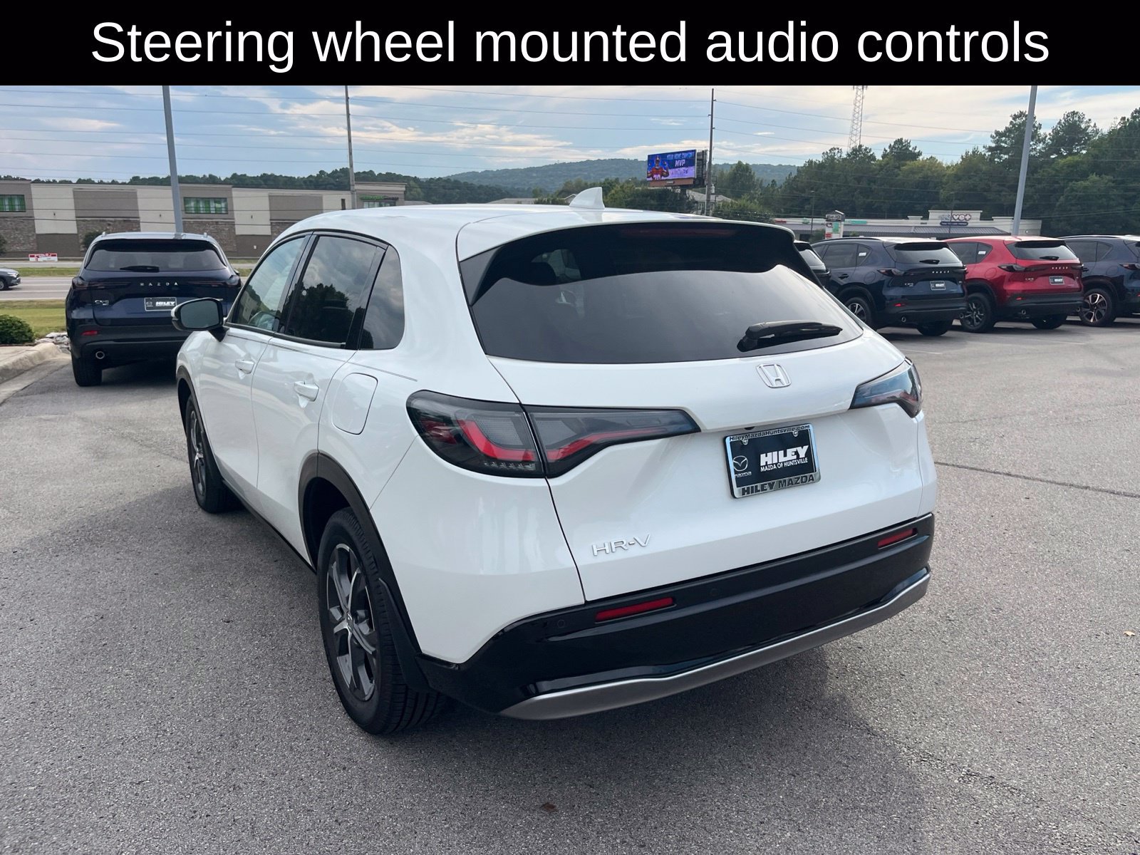 Used 2024 Honda HR-V EX-L image 5