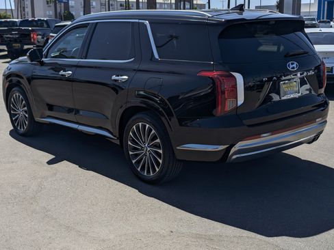 Used 2023 Hyundai Palisade Calligraphy FWD image 4