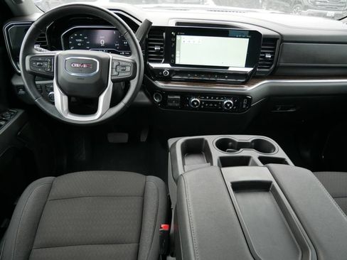 Used 2024 GMC Sierra 1500 Elevation AWD/4WD image 19
