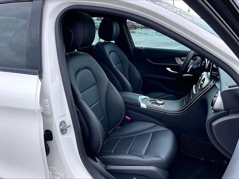 Used 2021 Mercedes-Benz C 300 Sedan image 9