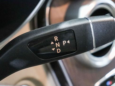 Certified 2022 Mercedes-Benz GLC 300 image 20