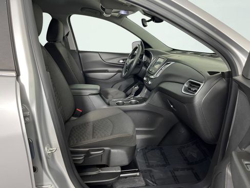 Used 2021 Chevrolet Equinox LT AWD/4WD image 16