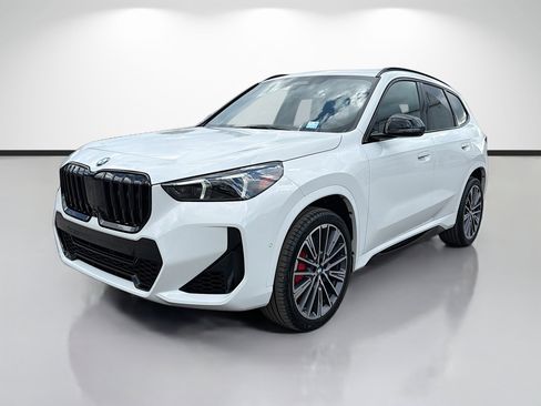 New 2026 BMW X1 xDrive28i w/ Technology Package AWD/4WD image 7