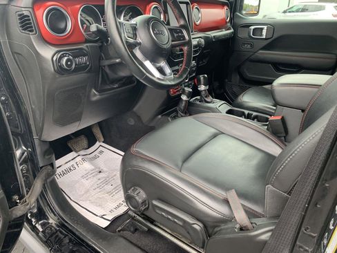 Used 2022 Jeep Wrangler Unlimited Rubicon w/ Cold Weather Group image 14