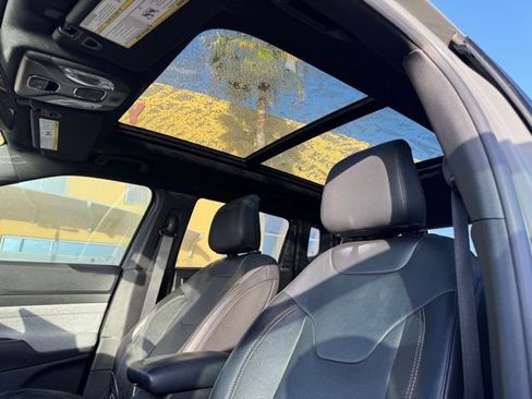 Used 2023 Jeep Compass Latitude w/ Sun and Sound Group image 20