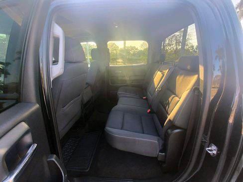Used 2017 GMC Sierra 1500 SLE w/ SLE Value Package AWD/4WD image 11