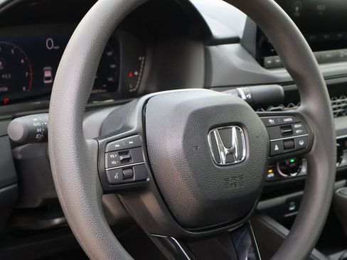 New 2025 Honda Accord SE image 13