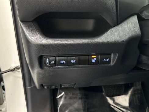 Certified 2021 Toyota RAV4 XLE image 30