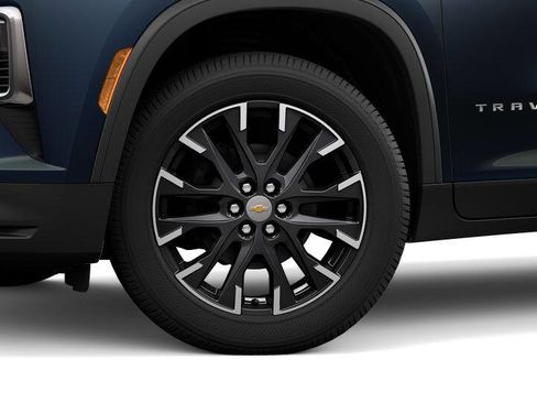 New 2026 Chevrolet Traverse LT w/ Sun and Wheel Package FWD image 30