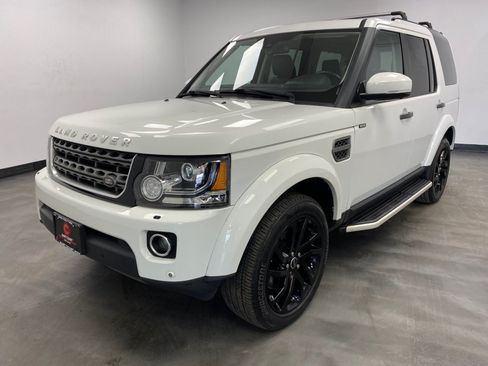 Used 2016 Land Rover LR4 HSE AWD/4WD image 2