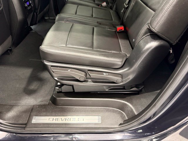 Used 2025 Chevrolet Suburban Z71 AWD/4WD image 20