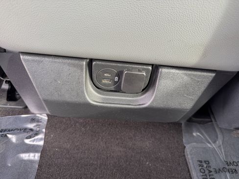 Used 2021 Ford F150 Lariat w/ Equipment Group 501A Mid image 37