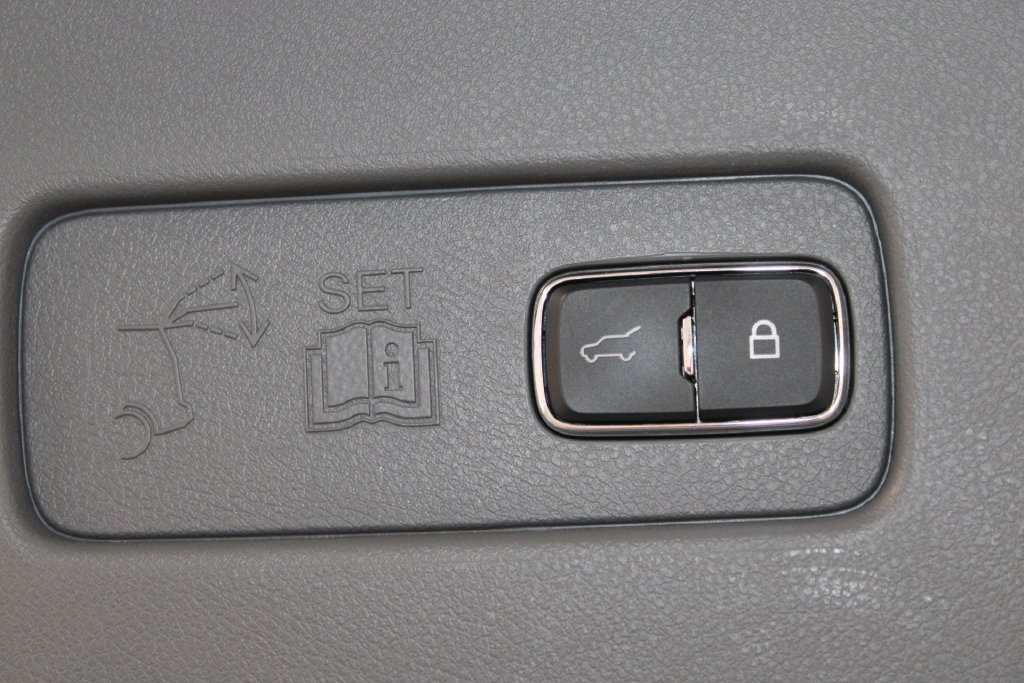 Used 2020 Lincoln Aviator Reserve w/ Equipment Group 201A AWD/4WD image 16