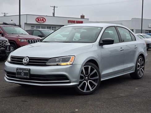 Used 2015 Volkswagen Jetta S image 1