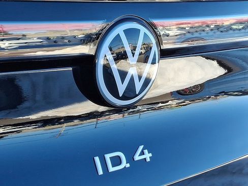 Certified 2025 Volkswagen ID.4 Pro S Plus image 29