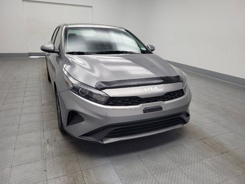 Used 2022 Kia Forte LXS image 14