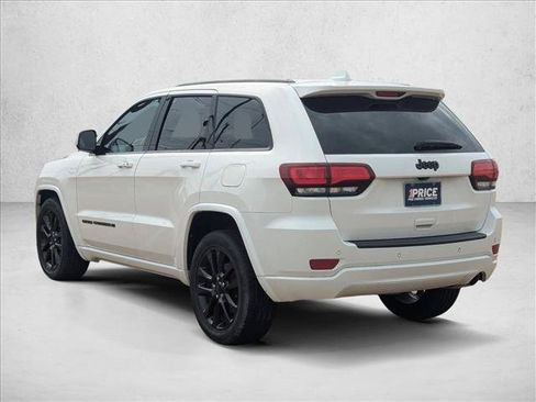 Used 2022 Jeep Grand Cherokee Laredo X RWD image 7