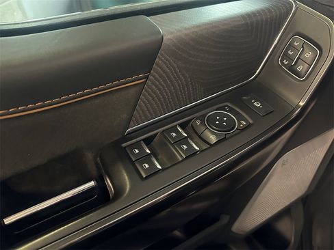 Used 2021 Ford F150 Platinum w/ Equipment Group 701A High image 31