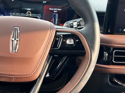 New 2026 Lincoln Aviator Reserve w/ Luxury Package AWD/4WD image 23