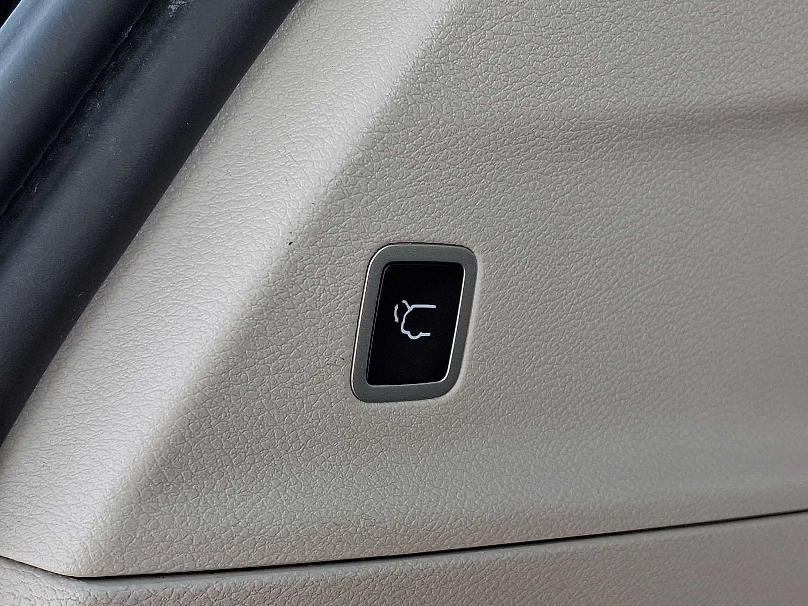 Certified 2024 Chrysler Pacifica Touring-L FWD image 32