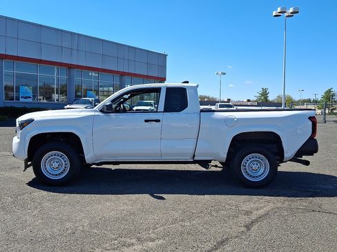 Certified 2025 Toyota Tacoma SR w/ Towing Package image 4